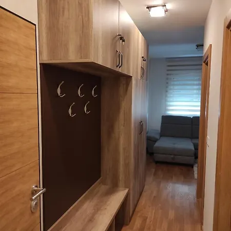 Lux Dunja I Jovana Apartment