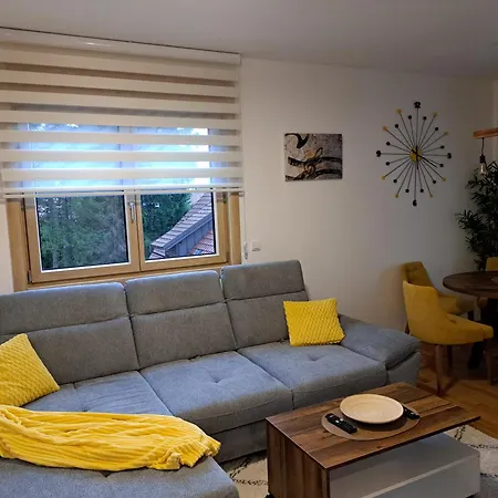 Lux Dunja I Jovana *